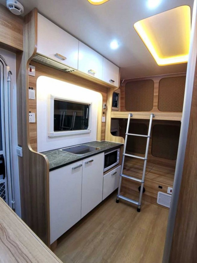 澳森拖挂房车——B型款32c9e5e87fdd475ca792774492513508