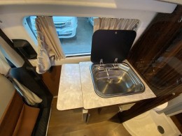 福客特房车 2021款黑骑士沙发床版