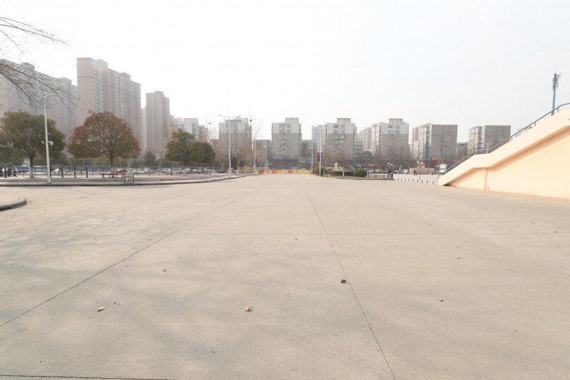 3.31郑州房车展场地河南省体育中心 WLH_3474