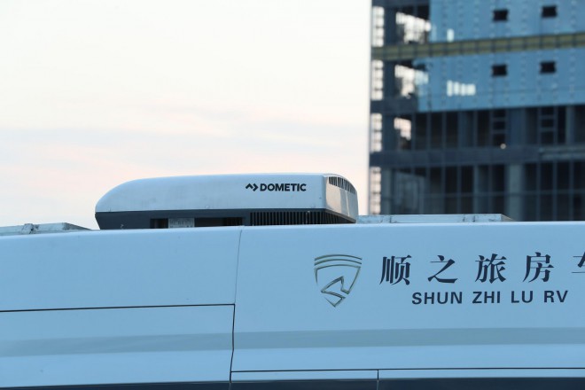 高清实拍2019款顺之旅大通V80全新格局B型房车 WLH_5802