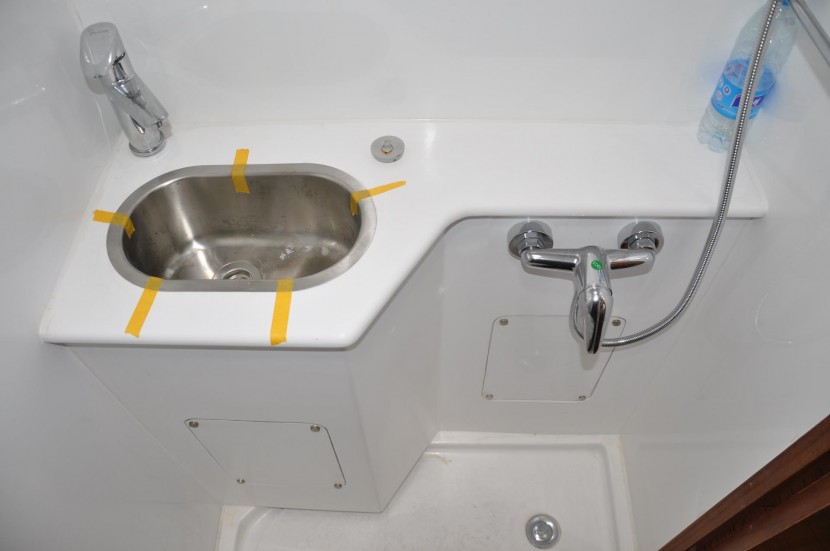 直降50万!独家团购108万即可抢购158万春田奔驰斯宾特524顶配房车 DSC_0278