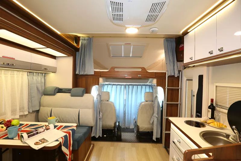 宇通房车：体验专属舒适旅行，国产依维柯单拓房车上线啦~