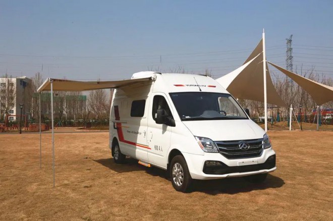 宇通大通V80国六B310舒适版房车（横置床）