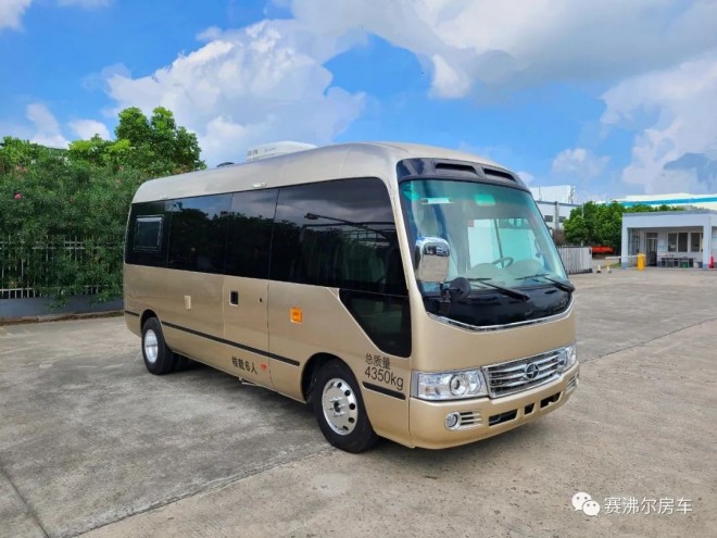 赛沸尔九龙考斯特C6 B型房车，陪您度过国庆小长假！