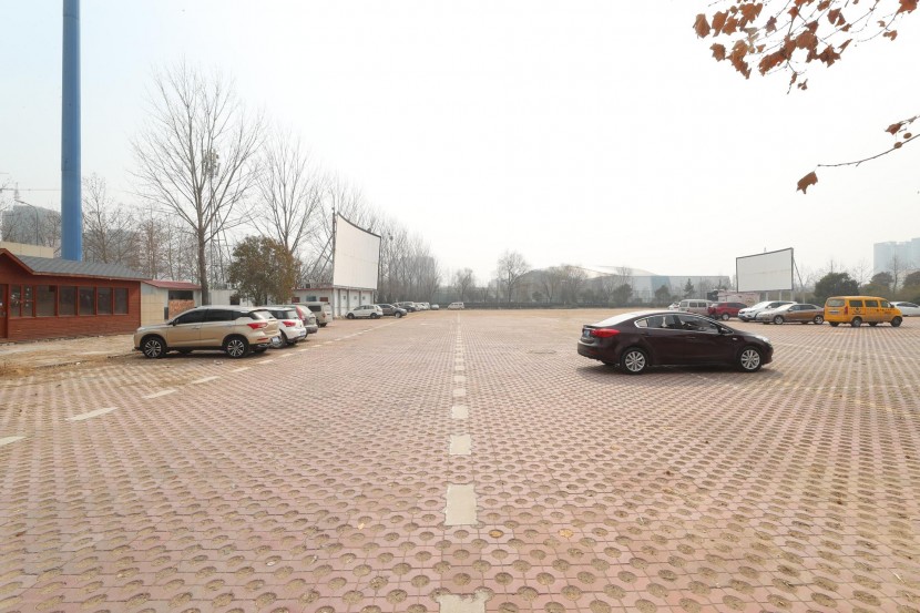 3.31郑州房车展场地河南省体育中心 WLH_2794