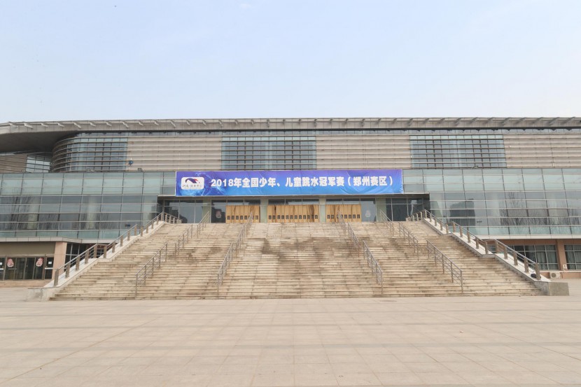 3.31郑州房车展场地河南省体育中心 WLH_3235