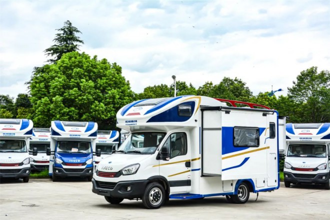 拓锐斯特房车：当有人说你太能“装”？