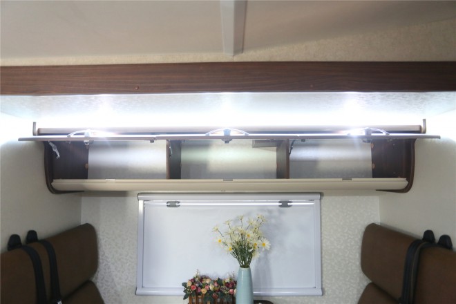 拓锐斯特依维柯C型舒适版TIC-610 52.8万起 00001355