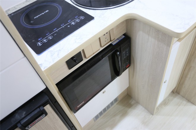 拓锐斯特依维柯C型欧亚版TIC-601 52万起 2E1A4832