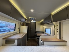 陆潜者房车 2020款高配版