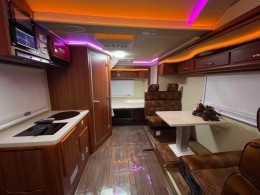 奔驰斯宾特 奔驰