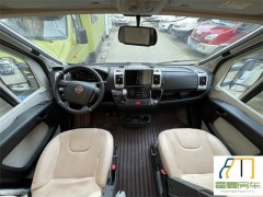 阿迪雅 2020款阿迪雅compact寻路者C型旅居房车