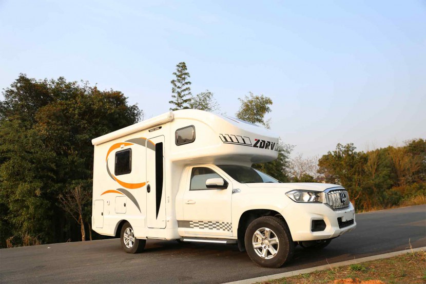 中道房车 大通T60 峻道 房车 （白色）34.8万元 IMG_9878