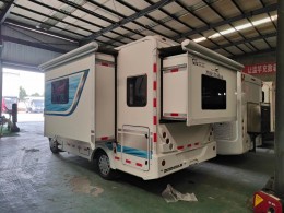 宇通 2021款C533 双拓展房车