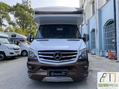 奔驰 2017款奔驰双拓展C型房车