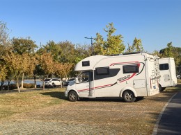 上汽大通MAXUS房车 C型五座版