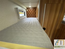 亚星 2019款亚星C多床板旅居房车