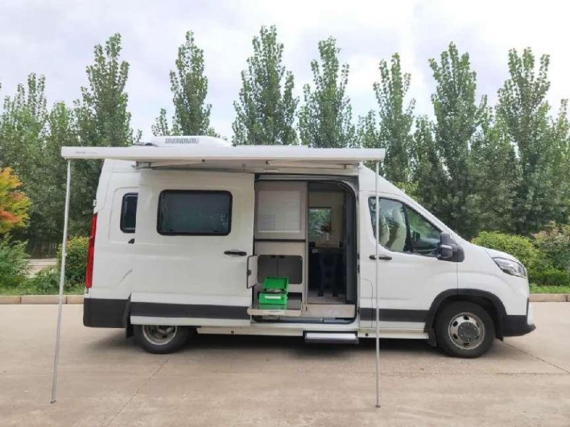 9月2日郑州房车展，飞翔大通V90-B型商旅房车，五座五卧，实用王者！6734d28f3408be273675cb93080490b0