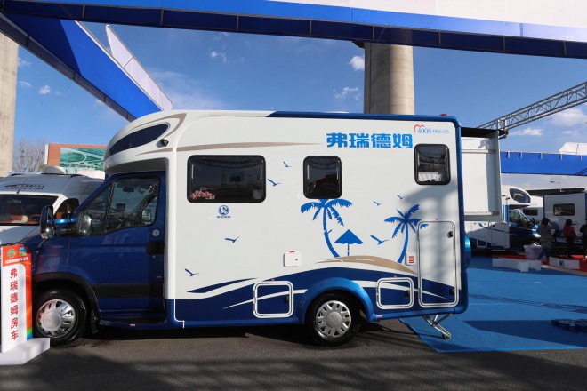 弗瑞德姆2019款全新国产依维柯自动挡T型房车 锐畅版TIC-611X 54.8万元 WLH_8327