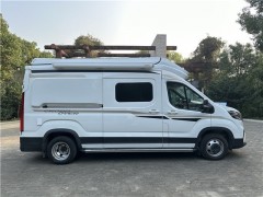 上汽大通 23款V90 B型房车