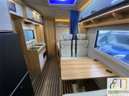 上汽跃进 2021款H300轻卡房车