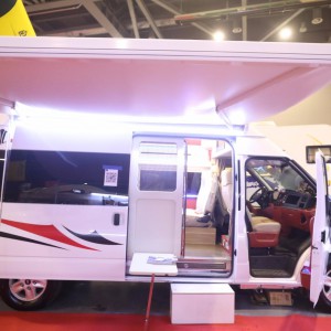 趣蜂福特新全顺