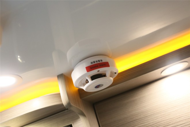 拓锐斯特依维柯C型欧尚版TIC-610A 53.8万起 2E1A3311