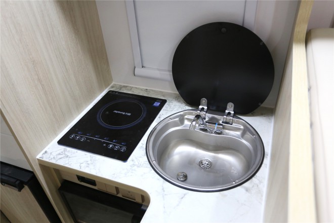 拓锐斯特依维柯C型欧亚版TIC-601 52万起 2E1A4820