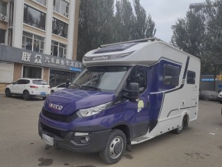新星房车 18款进口依维柯