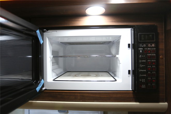 拓锐斯特依维柯C型畅游版TIC-620 55.8万起 2E1A5003