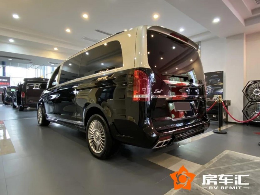 2020款圣母峰巅峰版，黑金四座，镀金立标，语音智能交互，太牛了！4.jpg