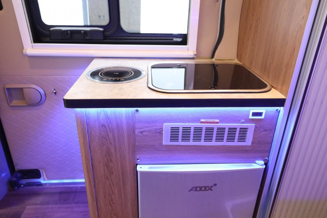 老张定制款——高清实拍2019款顺之旅东风御风自动挡B型房车 WLH_6076