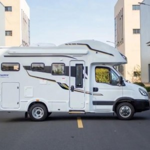 新星依途系列新款C600双拓展房车