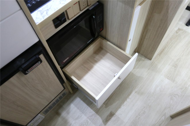 拓锐斯特依维柯C型欧亚版TIC-601 52万起 2E1A4838