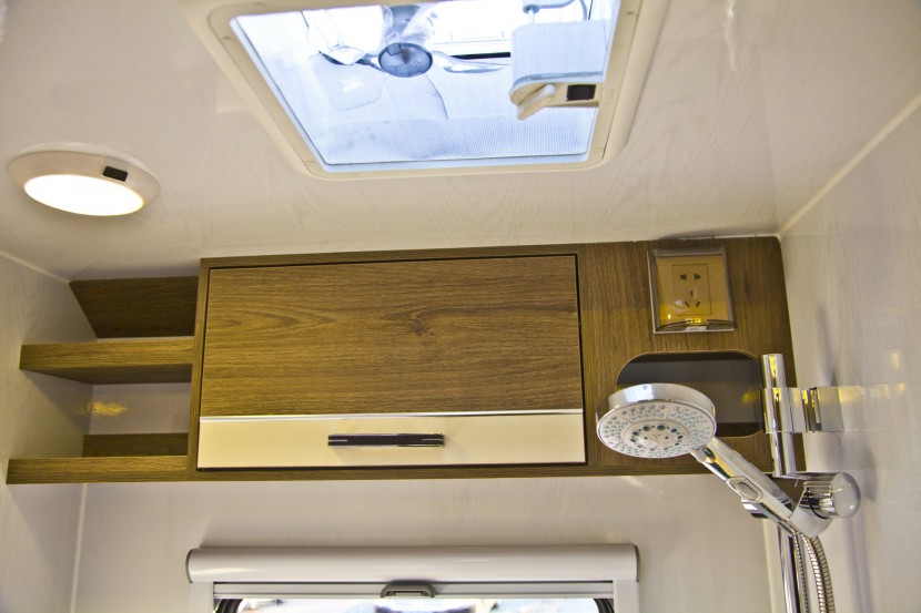 亚特房车 芳语之韵NEW DAILY 后扩展进口依维柯自动挡房车 90.8万元 IMG_5307