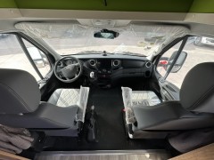 铭城房车 依维柯双拓展