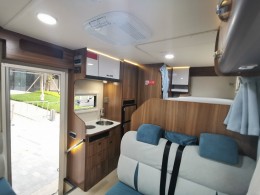 宇通 C330