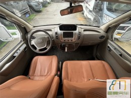 上汽大通 2017款上汽大通RV80 2.5T自动挡C型旅居房车