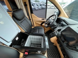 福客特房车 2021款黑骑士总裁版