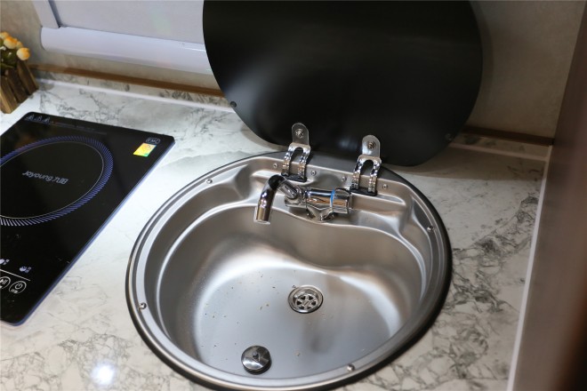 拓锐斯特依维柯C型畅游版TIC-620 55.8万起 2E1A4992