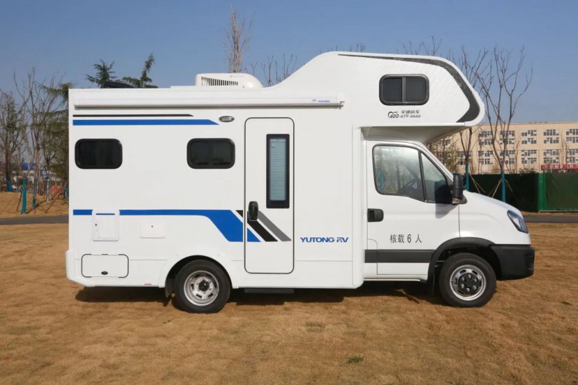 宇通依维柯欧胜C530舒适版房车