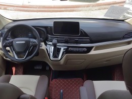 上汽大通MAXUS房车 2022款V100纵床水庐版