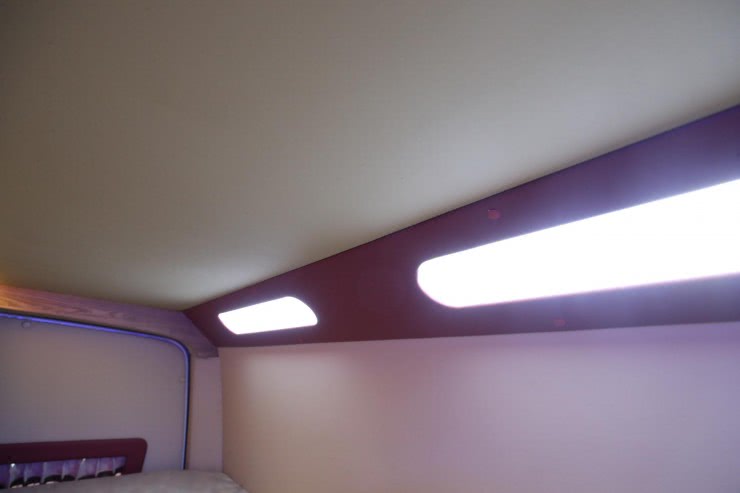 【4•12洛阳房车展】顺之旅房车携亲民大通自动挡长轴高顶B型房车亮相展会0