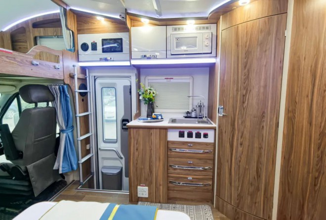 我摊牌了，你要的我都有，拓锐斯特诺亚方舟系列--天王星2号，61.6万,满满的配置，出行无忧！图片