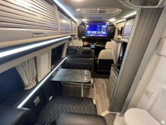 2021年福特黑骑士B型房车 B型