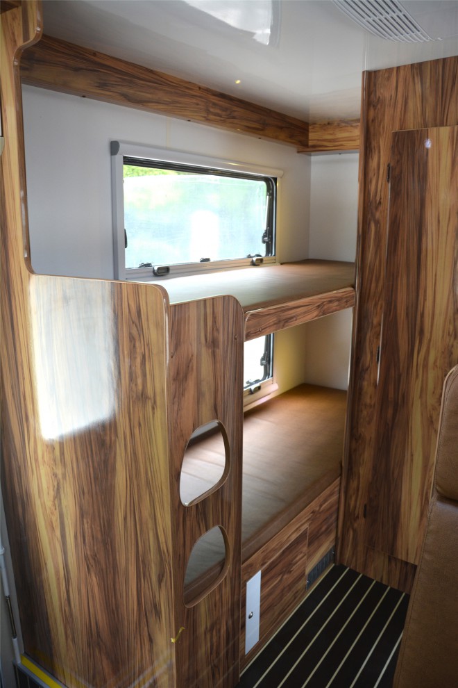 拓锐斯特依维柯C型菁英版 48.8万起 DSC_0181