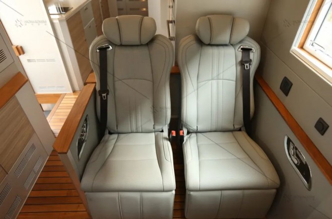 时代的领航者---诺马迪森“领航者M”越野房车图片