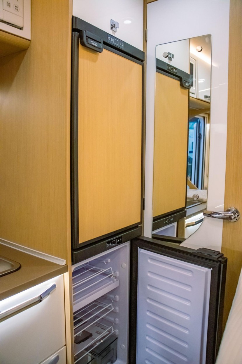 9月2日郑州房车展：览众房车来福大贵无拓豪华版，豪华配置，旅行盛宴！638c52fbcbbd4d0d9e8b30d67f618a1e~tplv-obj