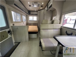 上汽大通 2018款上汽大通RV80柴油自动挡C型旅居房车