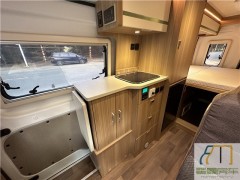 隆翠房车 新车上汽大通V90隆翠升顶房车